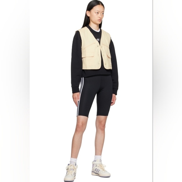 Adidas biker short - Picture 1 of 4